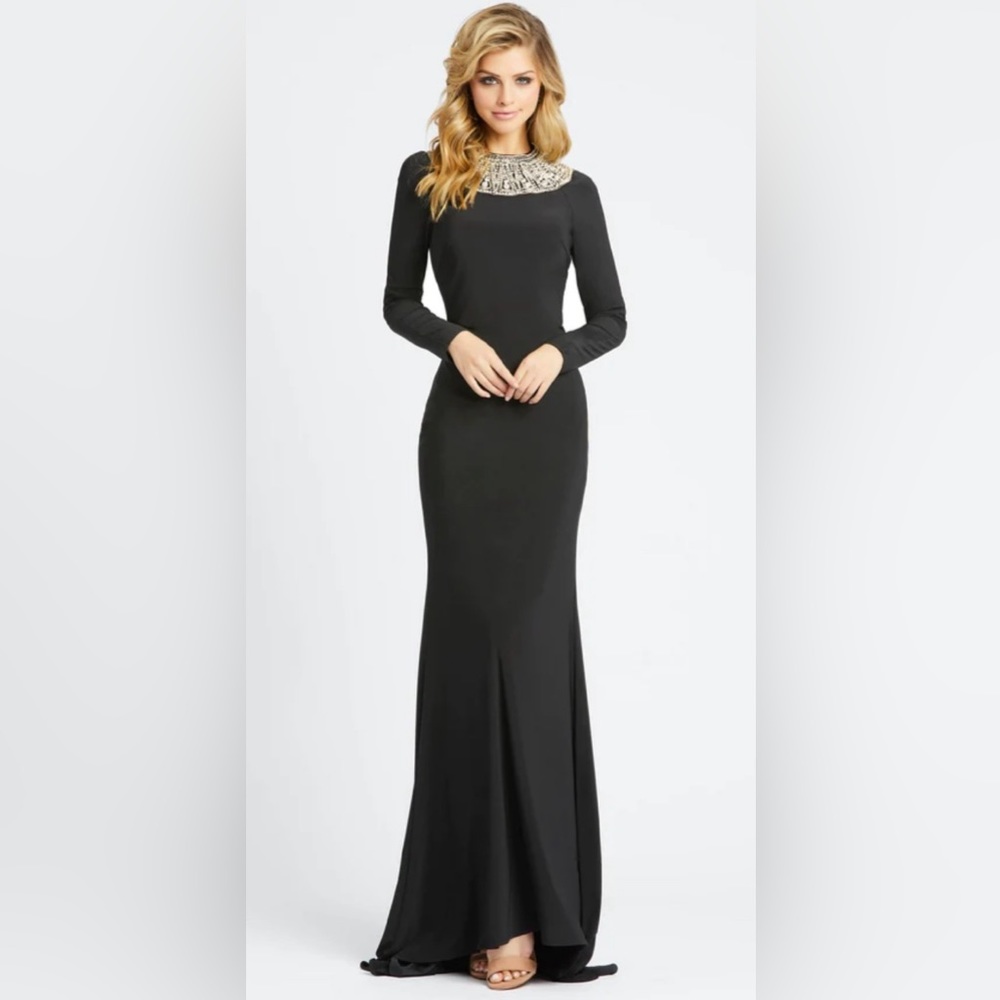 Mac Duggal Embellished Collar Jersey Gown 25926, size 4